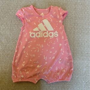 🌟3/$20🌟 Adidas baby girl 9 month shorts romper